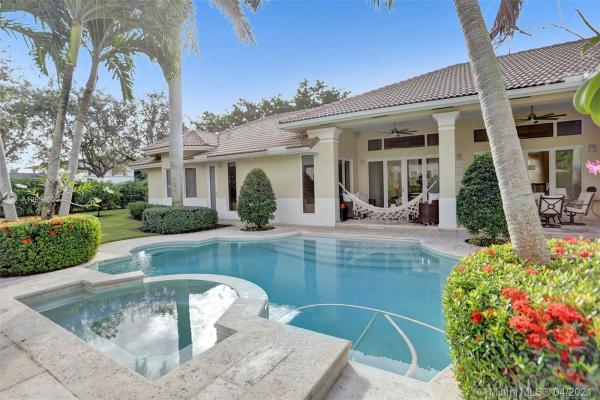 Cloisters At The Falls, 9305 SW 128th St, Kendall, Florida 33176, image 2