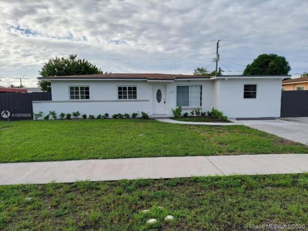 Lake Stevens Estates At Carol City, 5310 NW 182nd St, Miami Gardens, Florida 33055, image 2
