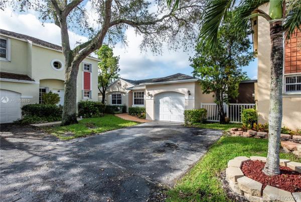 The Provinces Of Pierpointe At Pembroke Lakes, 11921 NW 12th St, Pembroke Pines, Florida 33026, image 2