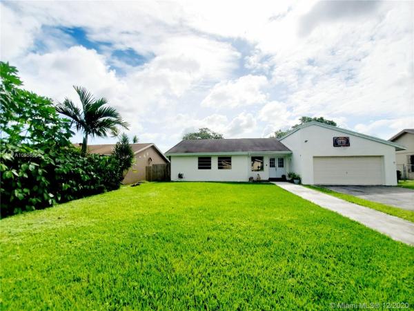 La Gioconda, 10604 SW 165 Ter #, Palmetto Estates, Florida 33157, image 2