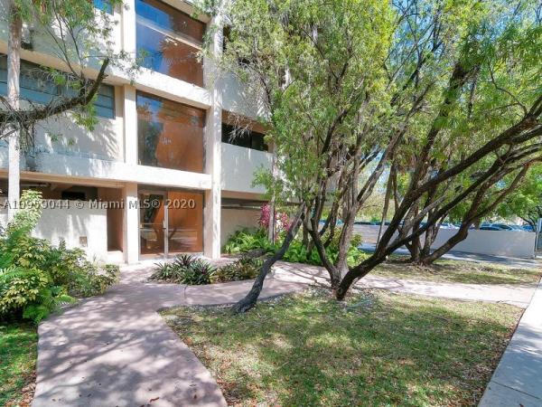 Quinary Club, 525 Coral Way #305, Coral Gables, Florida 33134, image 3