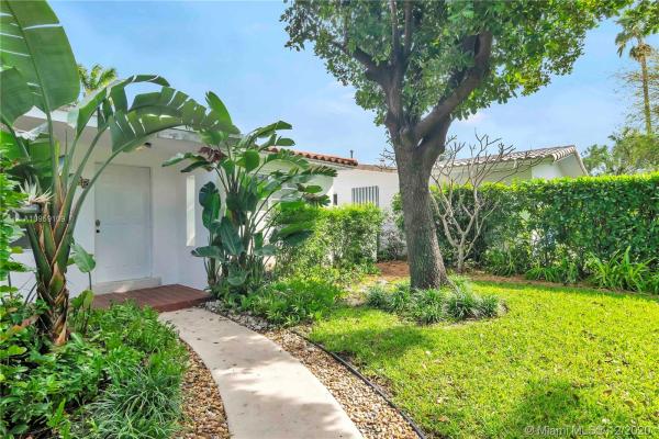 Sunny Acres, 915 S 13th Ave, Hollywood, Florida 33019, image 2