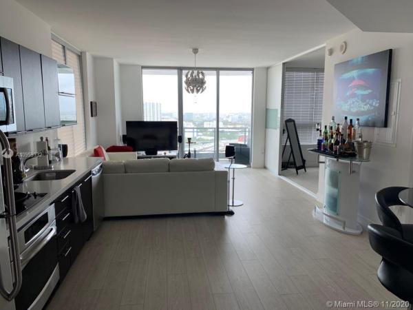 The Ivy At Riverfront, 90 SW 3rd St #2810, Miami, Florida 33130, image 2