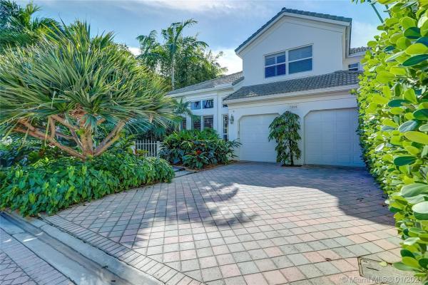 Aventura Estates, 3680 NE 201st St, Aventura, Florida 33180, image 2