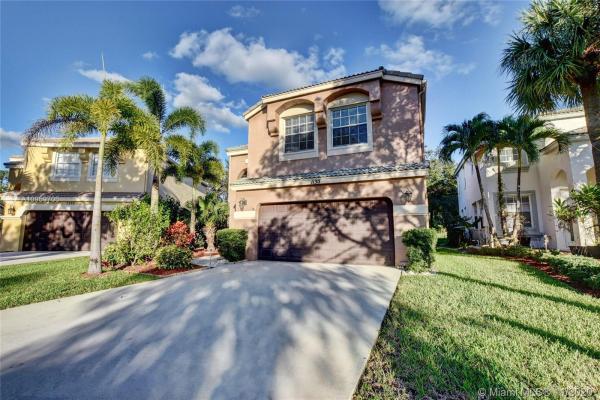 Wyndham, 1130 Oakwater Dr, Royal Palm Beach, Florida 33411, image 2