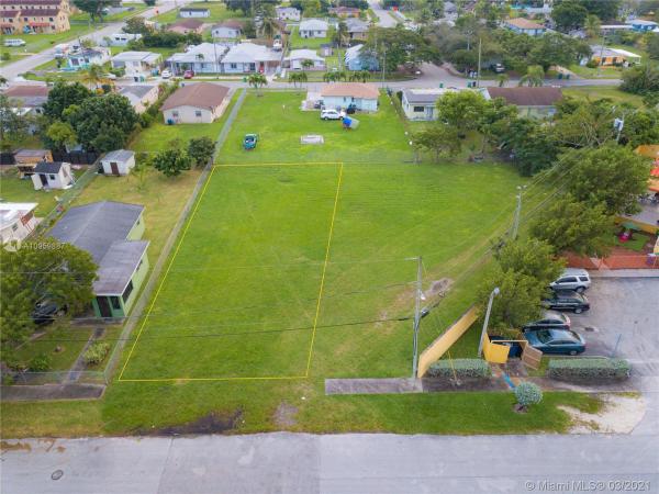 Goulds No HOA, 114XX SW 213th St, Goulds, Florida 33189, image 2