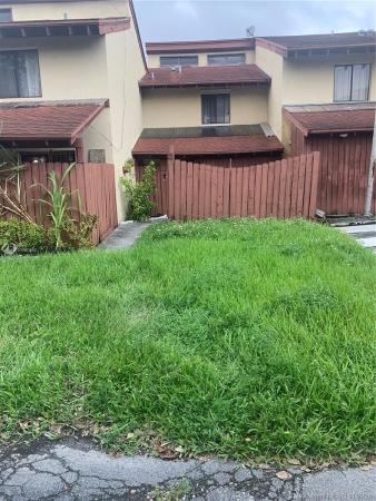 Parkway Grove, 16200 NW 2nd Ave #106, Golden Glades, Florida 33169, image 2