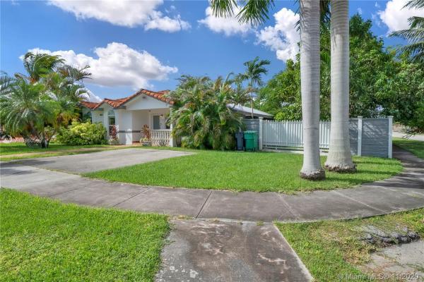 Torrent, 17854 SW 113th Ct, West Perrine, Florida 33157, image 2