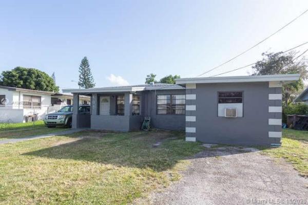 Lucerne Gardens, 605 NW 2nd St, Florida City, Florida 33034, image 2