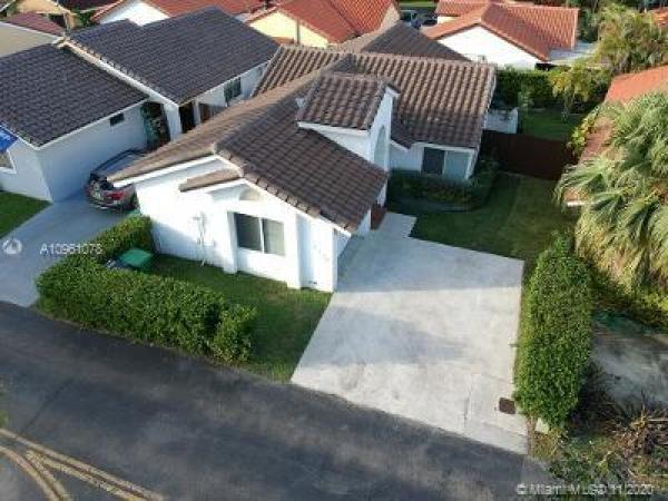 Los Robles, 11377 SW 74th St, Kendall, Florida 33173, image 2