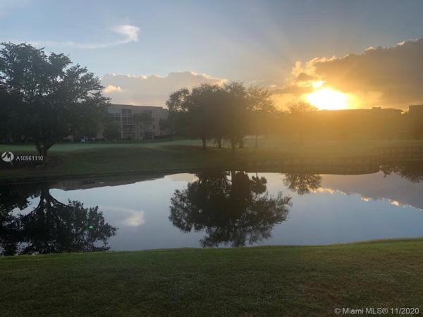Live Oak Of Pine Island Ridge, 9441 Live Oak Pl #206, Davie, Florida 33324, image 2