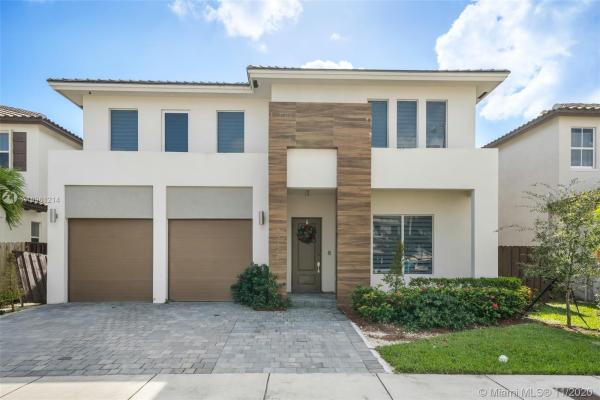 Venetian Parc, 15122 SW 176th St, Richmond West, Florida 33187, image 2