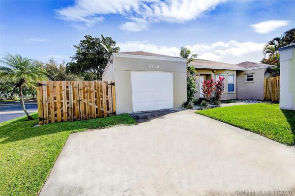 Catalina, 9756 SW 222 St #, Cutler Bay, Florida 33190, image 2