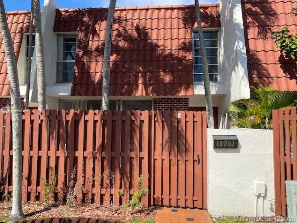 Lake Laura, 13961 SW 84th St #1103, Glenvar Heights, Florida 33183, image 2