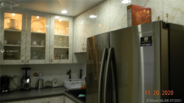 Lakeview South, 5275 NW 10th Ct #406, Plantation, Florida 33313, image 2
