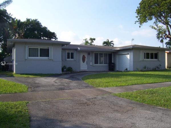 Heftler Homes Sunset Park, 7700 SW 98th Ct, Sunset, Florida 33173, image 2