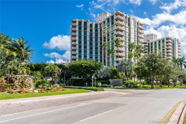 Towers Of Key Biscayne, 1121 Crandon Blvd #F1001, Key Biscayne, Florida 33149, image 2