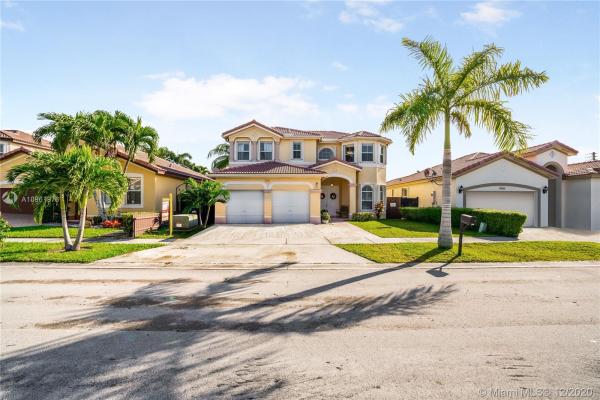 5517 SW 165th Ct, Unincorporated Dade County, Florida 33185, image 2