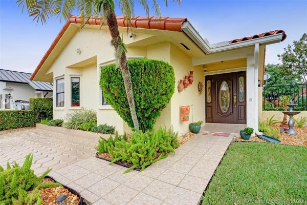 Kendale Lakes No HOA, 14531 SW 52nd St, Kendale Lakes, Florida 33175, image 2