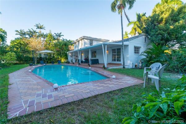Country Club Estates, 144 Palmetto Dr, Miami Springs, Florida 33166, image 2