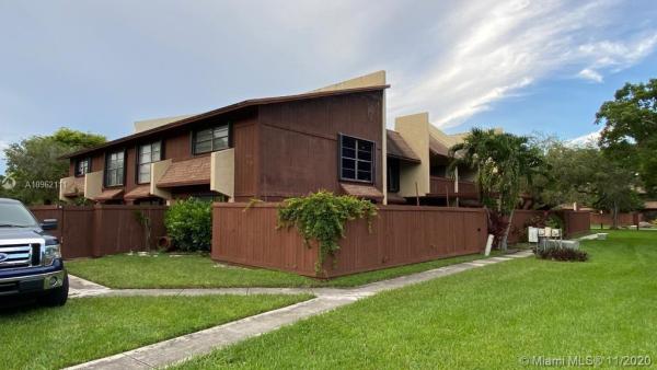 Snapper Village, 6421 SW 116th Ct #H, Kendall, Florida 33173, image 2