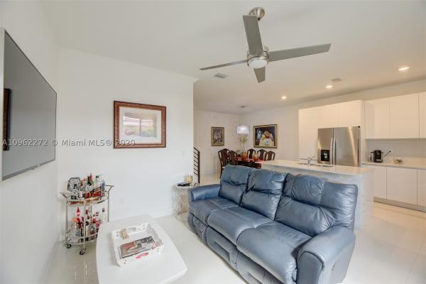 Century Park Place, 9182 SW 5th Ln, Fountainebleau, Florida 33174, image 3
