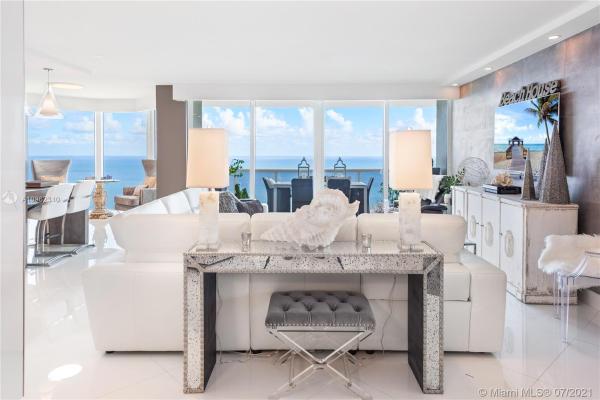 Green Diamond, 4775 Collins Ave #3401, Miami Beach, Florida 33140, image 2