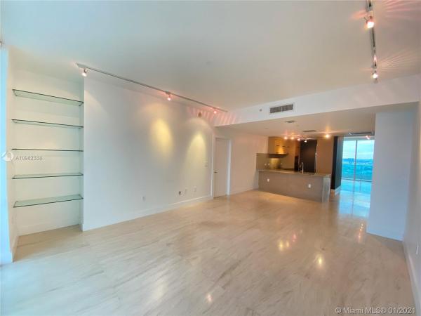 900 Biscayne Bay, 900 Biscayne Blvd #3402, Miami, Florida 33132, image 2