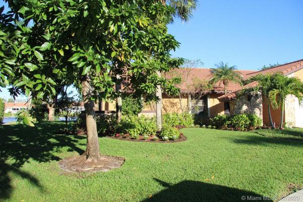 Deer Creek Golf Estates, 433 Deer Creek Path, Deerfield Beach, Florida 33442, image 2