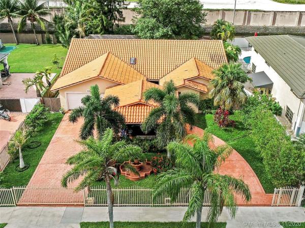 University Park West, 44 NW 136th Pl, Tamiami, Florida 33182, image 2