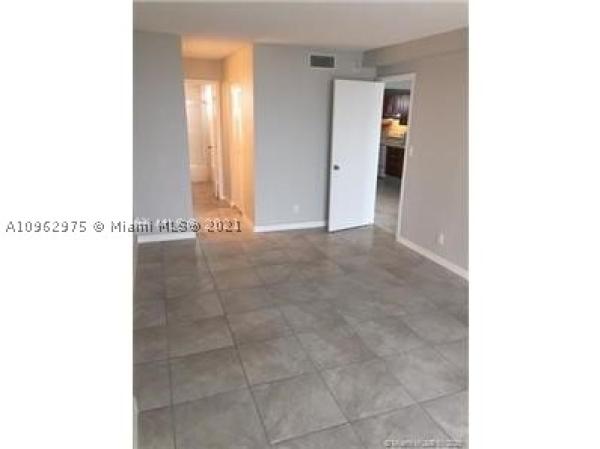 Island Shores, 2903 N Miami Beach Blvd #1002, North Miami Beach, Florida 33160, image 2