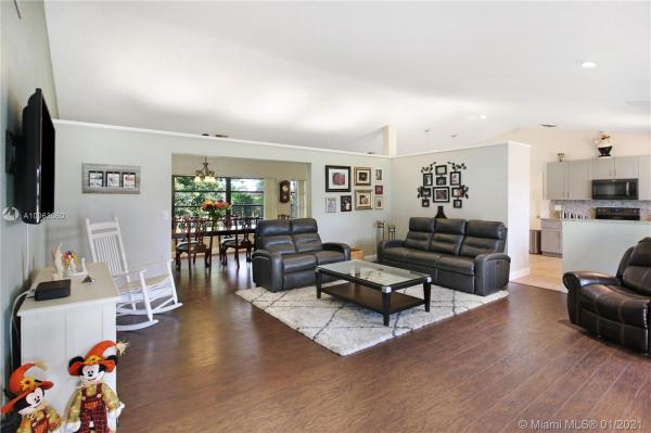 Coco Wood Lakes, 6215 Hitchin Post Way, Delray Beach, Florida 33484, image 2