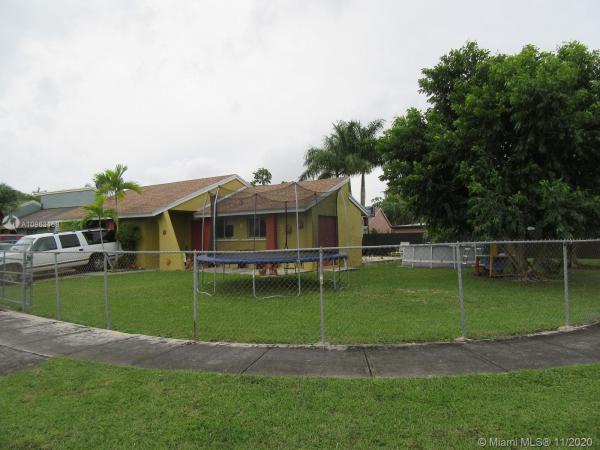 Oak Park, 20620 SW 124th Ct, South Miami Heights, Florida 33177, image 2