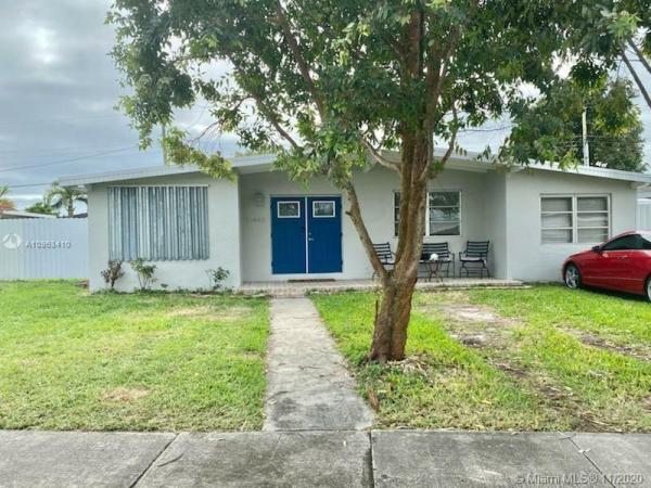 Westwood Lakes Residential, 11440 SW 42nd Ter, Westwood Lakes, Florida 33165, image 2