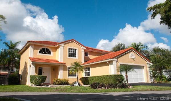 Patio Homes At Lakes Of The Meadow, 4630 SW 147th Ct, Kendall West, Florida 33185, image 2
