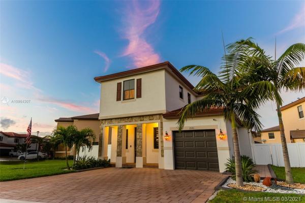 Aquabella, 3591 W 104th Ter, Hialeah Gardens, Florida 33018, image 2