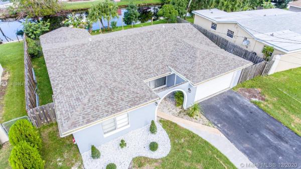 Sunrise Golf Village, 7521 NW 20th Ct, Sunrise, Florida 33313, image 2