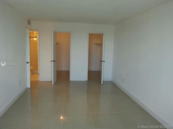 Montecarlo, 488 NW 165th St Rd #B-309, Golden Glades, Florida 33169, image 2