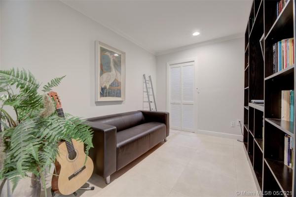 Biscayne Key Estates, 699 Glenridge Rd, Key Biscayne, Florida 33149, image 2