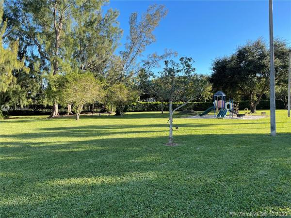 Villas Of Pinecrest, 8600 SW 67 Ave #941, Pinecrest, Florida 33156, image 2