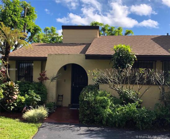 Woodgate East, 12736 SW 70th Ln, Kendale Lakes, Florida 33183, image 2