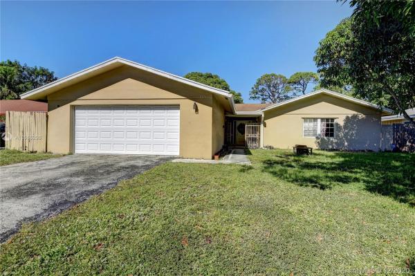 Chatelaine, 725 Place Chateau, Delray Beach, Florida 33445, image 2