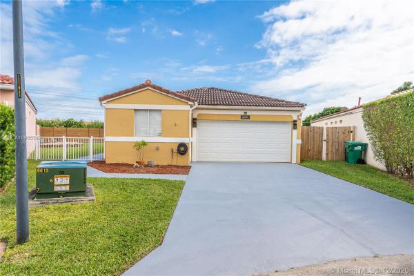 Weitzer Serena Lakes West, 13900 SW 171st St, Richmond West, Florida 33177, image 2
