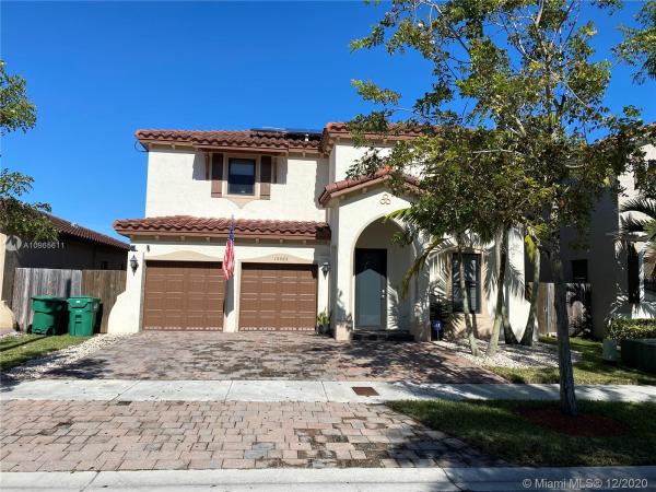 Venetian Parc, 15565 SW 176th Ter, Richmond West, Florida 33187, image 2