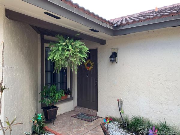 Village Homes At Lakes Of The Meadow, 15262 SW 46th Ln #F-67, Kendall West, Florida 33185, image 2