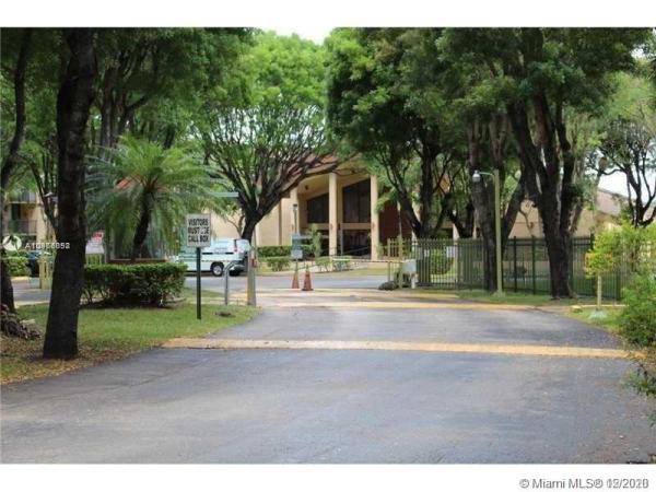 Promenade At Kendale Lakes, 14211 SW 88th St #411E, Kendale Lakes, Florida 33186, image 2