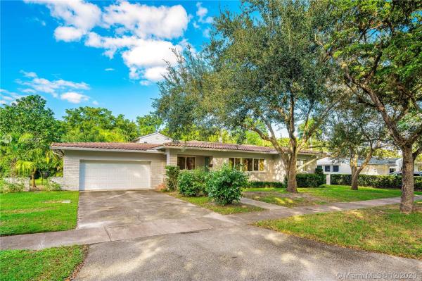 Biscayne Bay, 733 Tiziano Ave, Coral Gables, Florida 33143, image 2