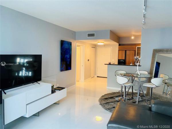 One Miami East, 335 S Biscayne Blvd #3104, Miami, Florida 33131, image 2
