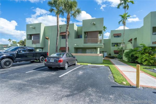Patios West One, 11123 NW 7th St #101-4, Fountainebleau, Florida 33172, image 2