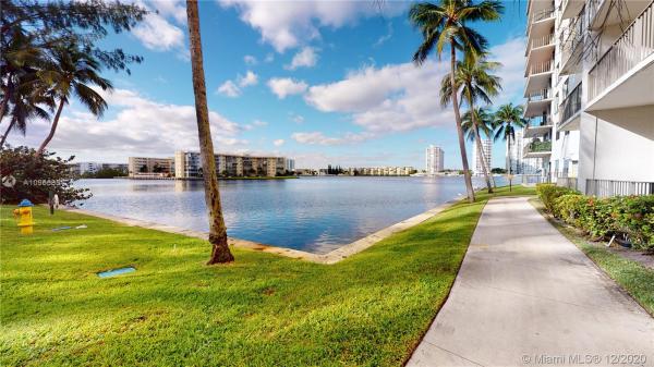 The Clipper At Biscayne Cove, Aventura, Florida 33160, image 2